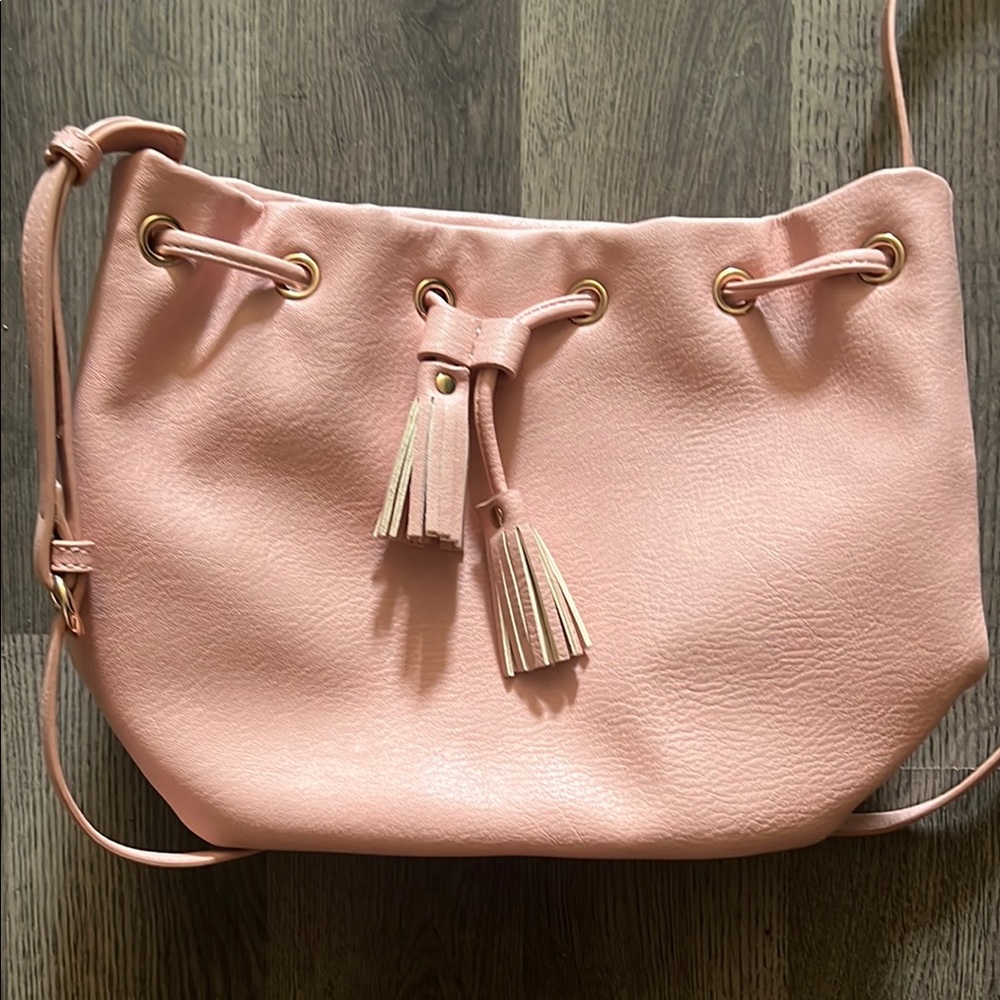 Elegant Pink Tassel Shoulder Bag